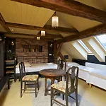 Alice Apartment House