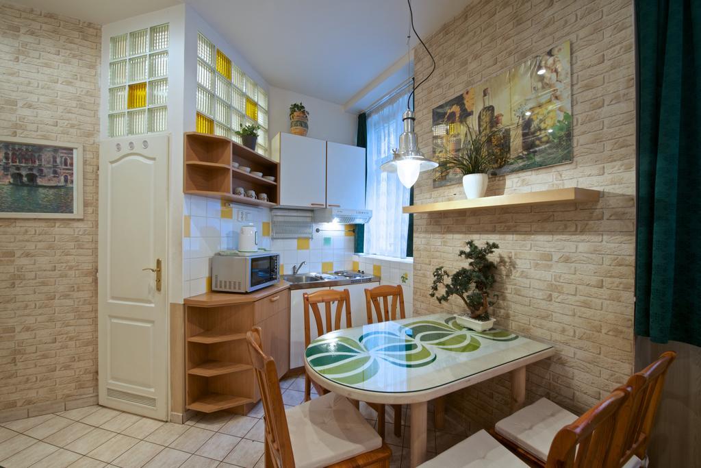 Alice House Apartahotel 3*